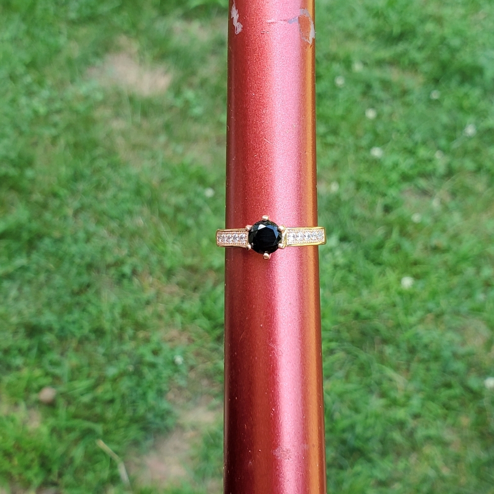 Rose gold onyx ring